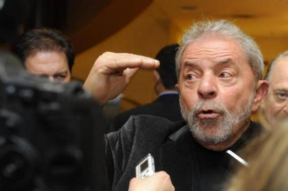 PF faz operação na casa do ex-presidente Lula na Grande SP - foto 2