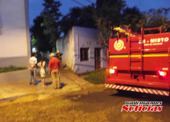 Bombeiros combatem princípio de incêndio em Três de Maio - foto 4