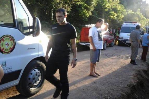 Ônibus tomba em Riozinho e deixa pelo menos um morto e mais de 20 feridos - foto 3