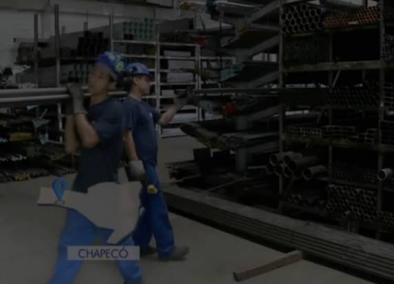 No mês de janeiro, foram 3.237 admissões contra 2.768 demissões