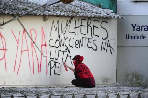 MST invade empresa de fertilizantes na zona norte de Porto Alegre - foto 3