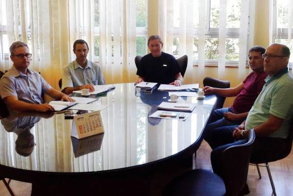 Companhia deve realizar melhorias no sistema de 

distribuição de água para que as vias do Município possam ser recuperadas
