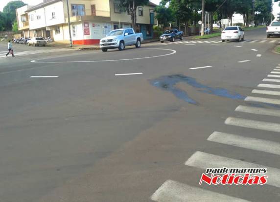 VÍDEO: Confusão no trânsito na Av. Senador Alberto Pasqualini em Três
de Maio - foto 4