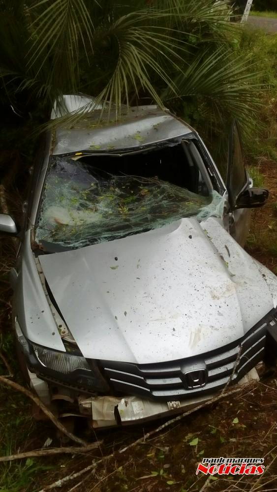 Motorista fica ferido depois de uma saída de pista na ERS 342 em Ijuí - foto 4