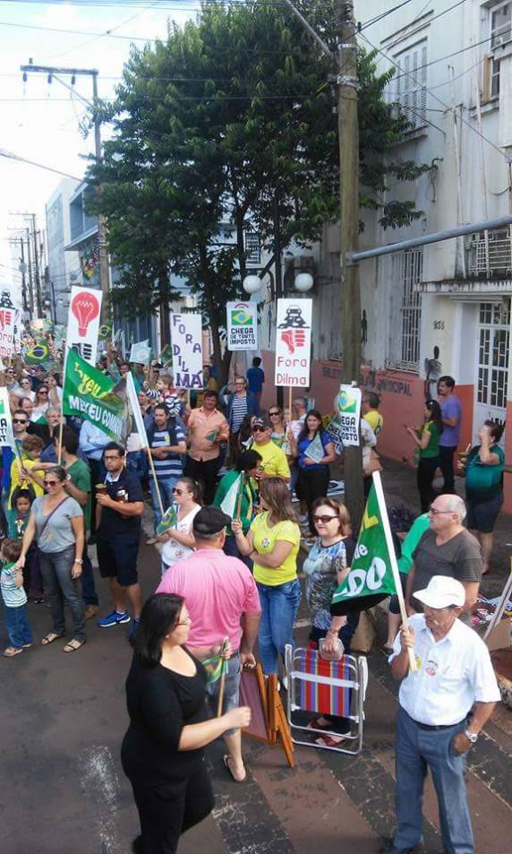 Protestos marcam o domingo em
todo o País - foto 2