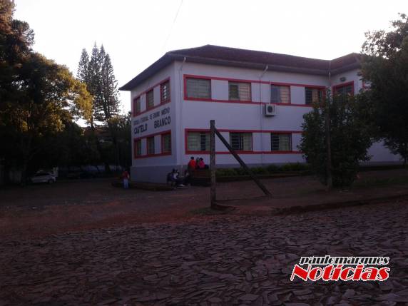 Adesão parcial na paralisação dos professores em Três de Maio - foto 3