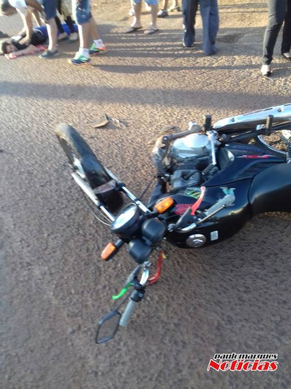 Motociclista fica ferido ao ser atingido por um automóvel - foto 3