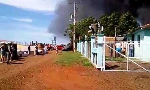 Incêndio de grandes proporções em Santo Antônio das Missões - foto 2