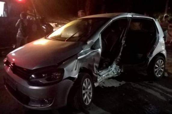 Vítimas 

foram encaminhadas ao Hospital São José, sem ferimentos graves