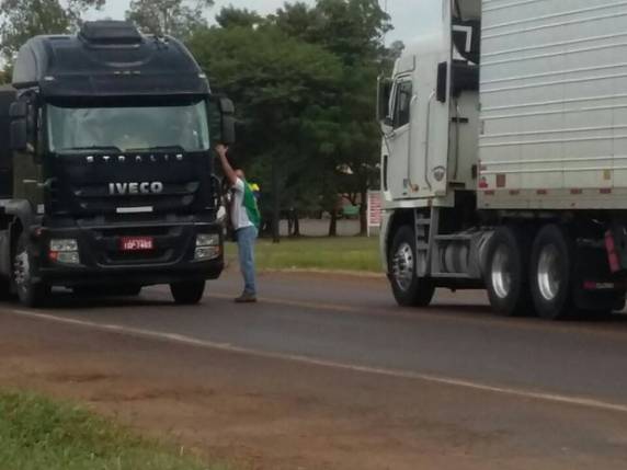 Ato é organizado por membros do Comando Nacional dos 

Transportes