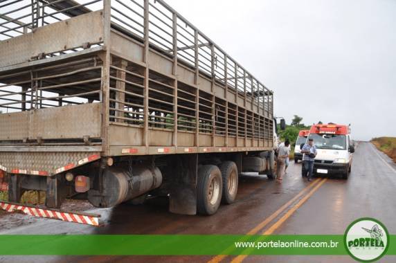 Colisão entre automóvel e caminhão resulta em dois feridos
na RS 330 em Redentora - foto 5