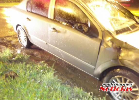 Piloto de motocicleta fica ferido depois de uma colisão com automóvel na RS
342 em Três de Maio - foto 4