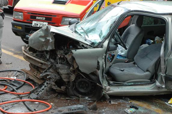 Motorista gravemente ferido em colisão frontal na RS 135 - foto 3