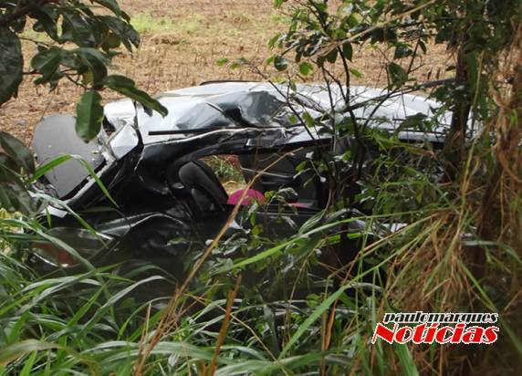 VÍDEO: Jovem morre em saída de pista na BR-472 em Três de Maio - foto 3
