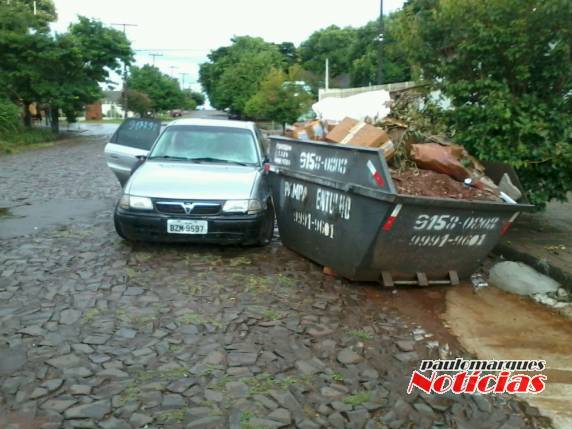 VÍDEO: Motorista se envolve
em acidente e diz a polícia ter tomado só 1Lt de vinho, em Ijuí - foto 2