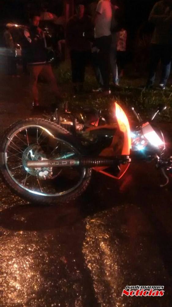 VÍDEO: piloto e carona de motocicleta
ficam feridos em acidente em Ijuí - foto 4