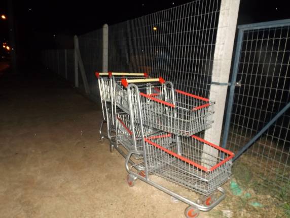 Vítima foi levada ao hospital para atendimento