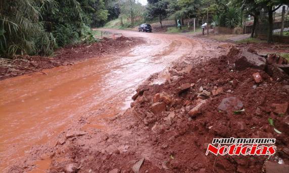 Rua Giruá em situação
intransitável em Três de Maio; VEJA VÍDEO - foto 4
