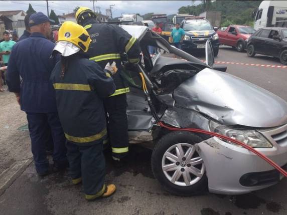 Cinco mortes ocorreram em rodovias federais e uma em estadual