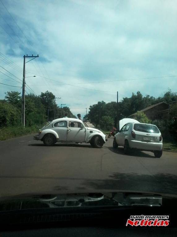 Motorista fica ferido depois de uma colisão que envolveu dois veículos em Ijuí - foto 2