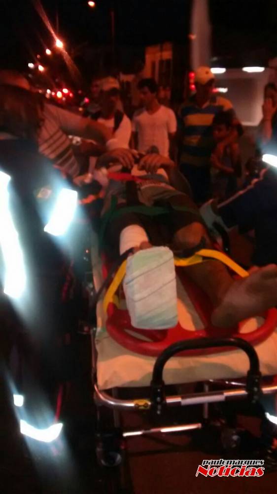 Homem fica ferido depois de uma colisão entre motocicleta e automóvel em Ijuí - foto 5