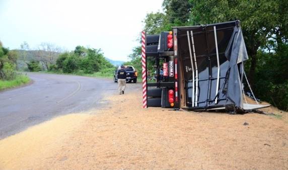 Carreta 

estava carregada de soja