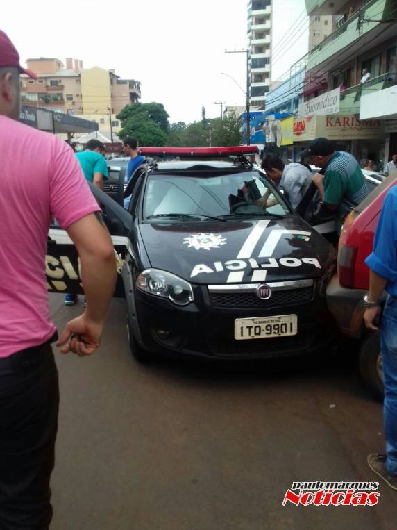 Policial civil de Ijuí passa mal, colide 

viatura no centro e morre no HCI - foto 4