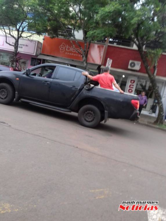 Policial civil de Ijuí passa mal, colide 

viatura no centro e morre no HCI - foto 5