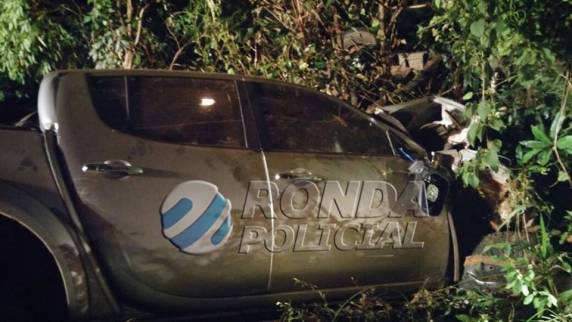 Duas pessoas
ficam feridas em grave acidente na SC-305 em São Lourenço do Oeste - foto 3