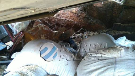 Adolescente morre e outros dois ficam gravemente feridos em capotamento na SC-484, em Chapecó - foto 5