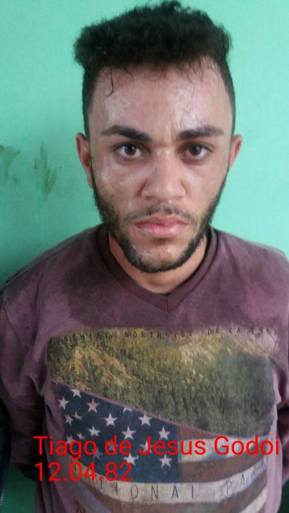 VÍDEO: PM prende bandidos após assalto com reféns em banco de Balneário Piçarras - foto 5