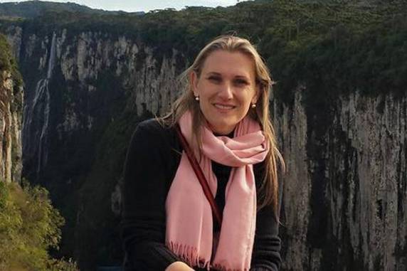 Mulher morre e cinco ficam feridos em acidente na
ERS-400 - foto 2