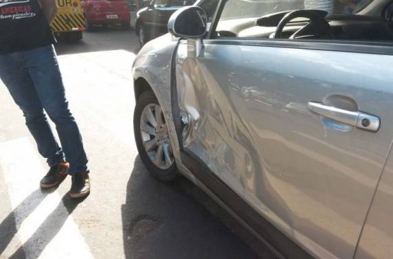 Acidente de trânsito no centro de São Luiz - foto 4