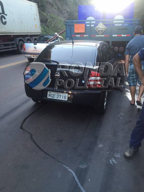 Uma pessoa morre e outra fica gravemente ferida em violenta colisão na 282 em Cordilheira Alta-
SC - foto 6