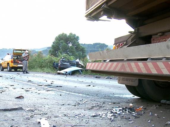 Colisão de veículos ocorreu na ERS-331 na saída do município de Erechim