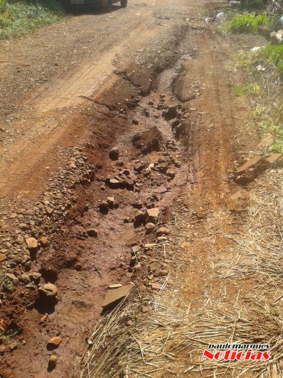Moradores se dizem indignados com situação de uma rua em Três de Maio - foto 2