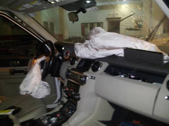 Restaurante na Velha em Blumenau é novamente atingido por carros desgovernado - foto 5