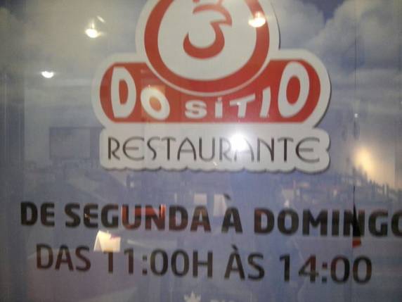 Restaurante na Velha em Blumenau é novamente atingido por carros desgovernado - foto 4