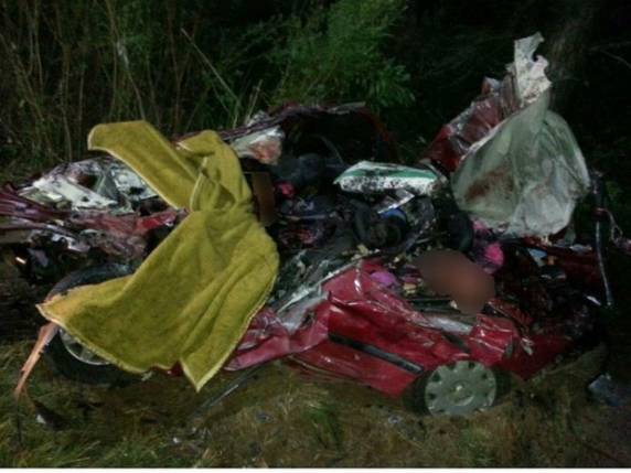 Pelo menos 16 morrem em acidentes nas estradas de SC no feriadão - foto 3