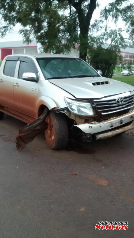 Caminhão e caminhonete colidem no trevo da BR-285 em Ijuí - foto 5
