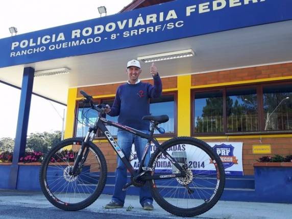 Policiais salvam ciclista do frio em SC e descobrem que bicicleta era furtada - foto 3