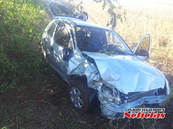 Quatro feridos em colisão que envolveu ambulância
de Três de Maio - foto 2