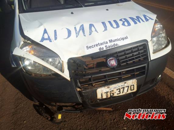 Quatro feridos em colisão que envolveu ambulância
de Três de Maio - foto 5