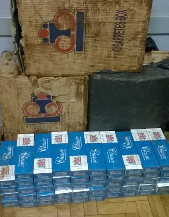 Brigada Militar apreende Uno furtado em Três de Maio carregado de cigarros - foto 2