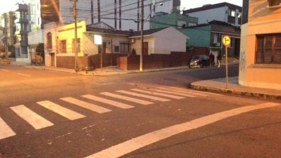 Ele foi jogado a 10 metros do local da colisão