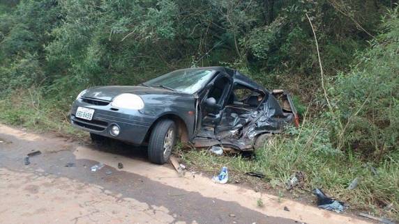 Acidente entre Vila Maria e Camargo deixa motorista gravemente ferido - foto 3