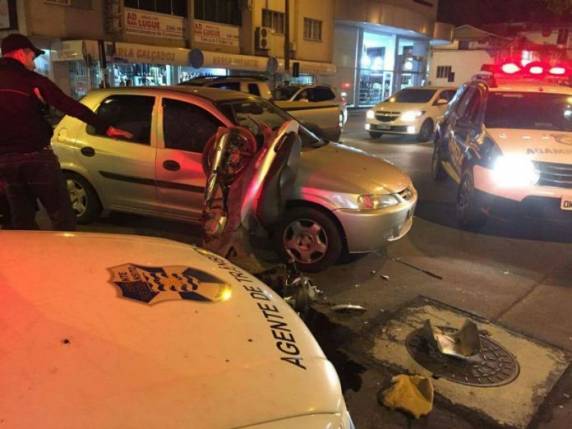 Treze veículos removidos durante operação de agentes 

de trânsito e guardas municipais armados