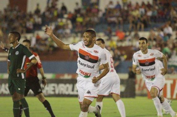 Pênalti perdido, no entanto, deixou sensação que 

resultado poderia ter sido melhor