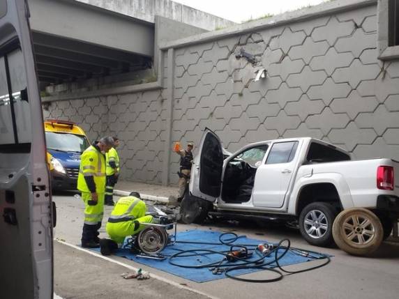 Duas pessoas morreram e outras duas ficaram feridas em Palhoça