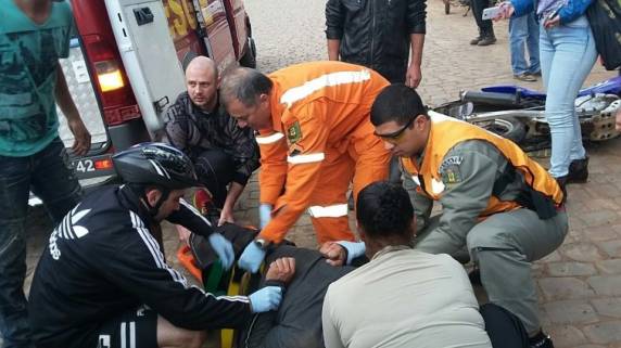Homem de 34 anos sofre
traumatismo craniano em acidente de trânsito em Santiago - foto 2